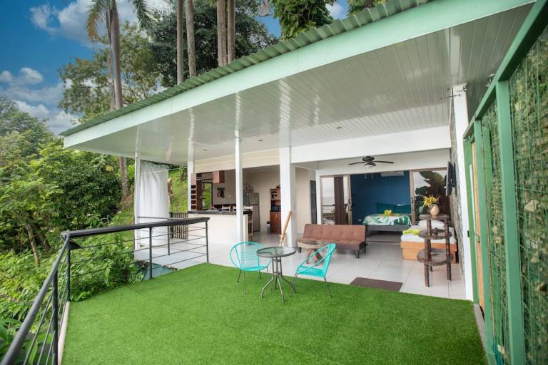 House Manuel Antonio
