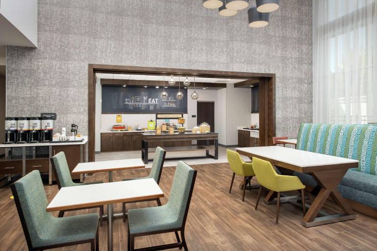 Hampton Inn & Suites Charlotte Airport Lake Pointe in Charlotte, NC