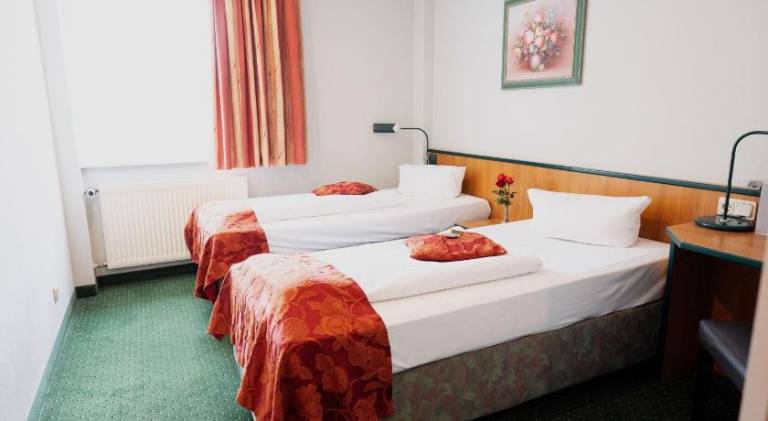 Hotel Landhaus Dierkow — photo 2