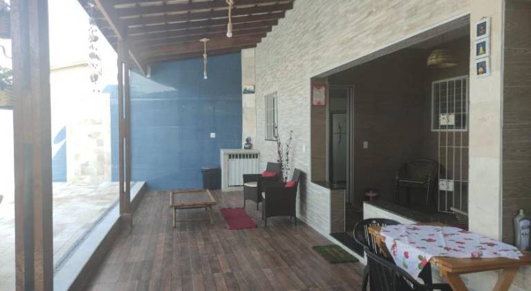 Vacation home with pool | Pets are welcome — photo 3