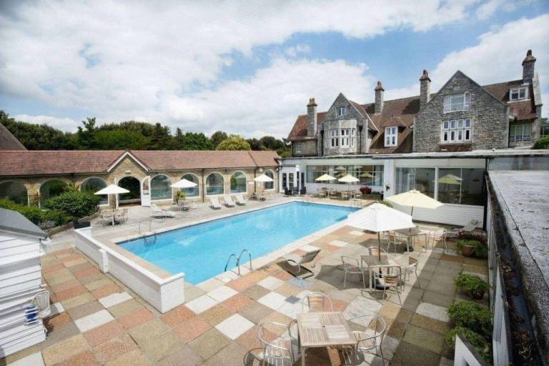 The Caledonian Island Hotel — photo 4
