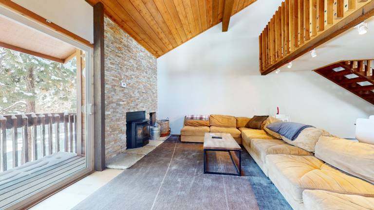 Fully equipped condo with sauna | Mountain view | Pets allowed — photo 4