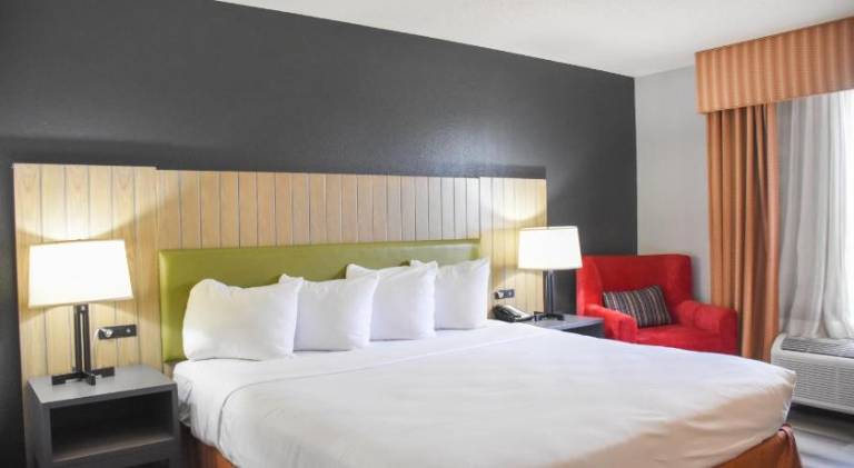Country Inn & Suites by Radisson, Bloomington-Normal West, IL — photo 2