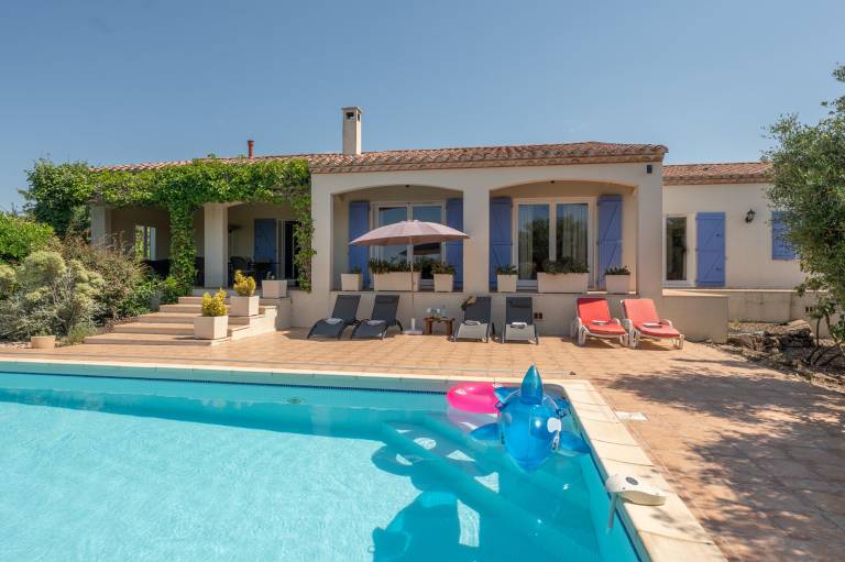 Family-friendly pleasant villa with terrace, yard & grill | Dogs allowed — photo 3