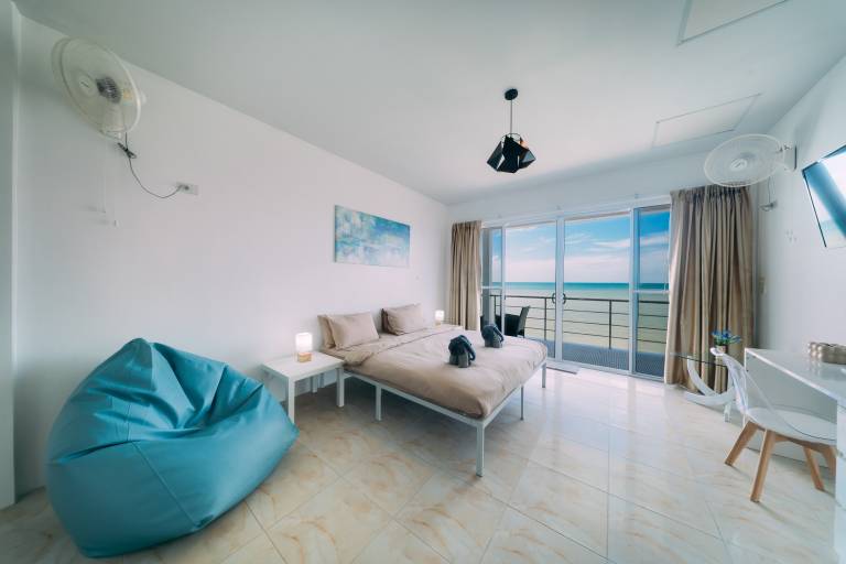 Phaladise Beach Villa พลาไดซ์ บีช วิลล่า at Phala Beach, Ban Chang — photo 5