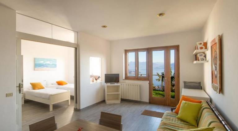 Rental apartment with 1 room for 5 persons — photo 2