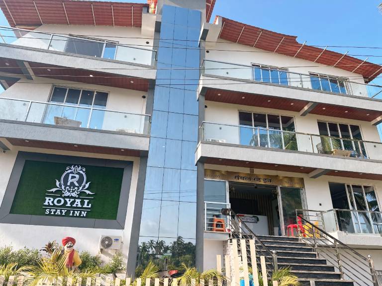 ROYAL STAY INN Beach Front Hotel — photo 5