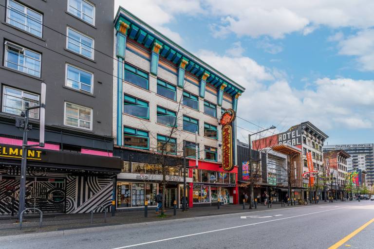 Hostel  Downtown