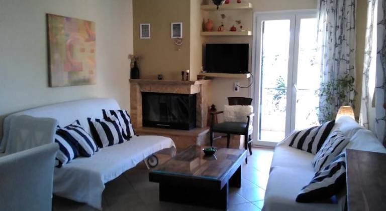 Fully equipped charming apartment with grill, patio & garden | Dogs allowed — photo 2