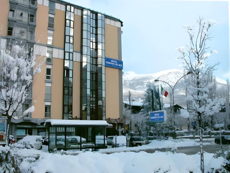 Hotel Norden Palace in Jovencan