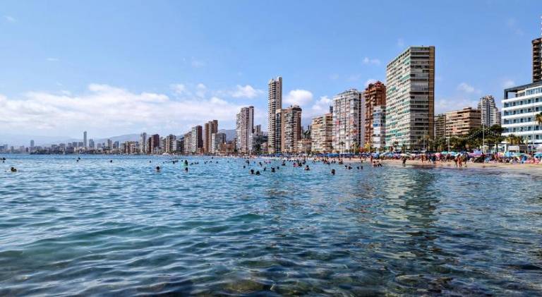 Fully equipped nice apartment with pool | Next to the beach | Pet-friendly in Benidorm