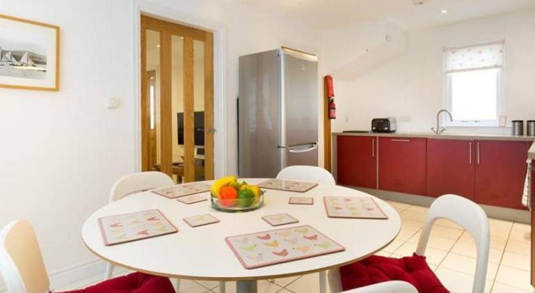 House with 3 rooms for 5 persons — photo 2