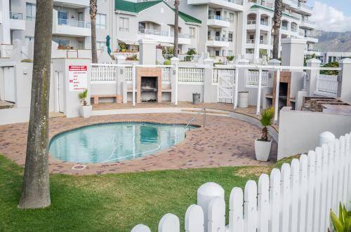Apartment  Strand