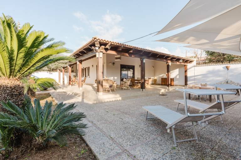 Holiday Home 'Casa Scirocco' with Sea View, Private Terrace and Wi-Fi in Marsala