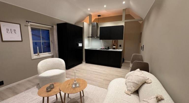 Apartment | Near Bergenhus Fortress in Bergen