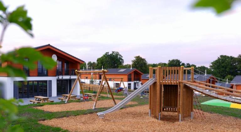 House with yard & patio — photo 3