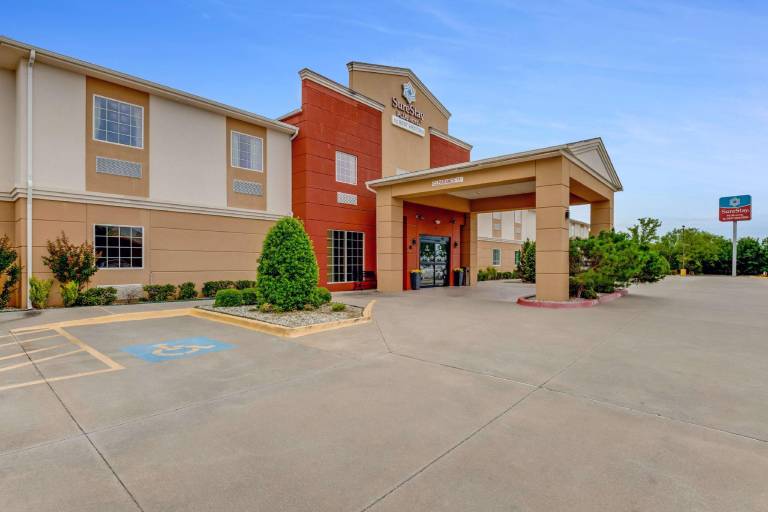 SureStay Plus by Best Western Owasso Tulsa North in Owasso, OK