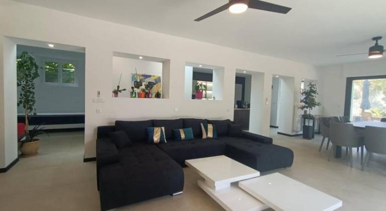 Fully equipped wonderful villa with grill & yard | Beach nearby | Good for workation | Pet-friendly — photo 4