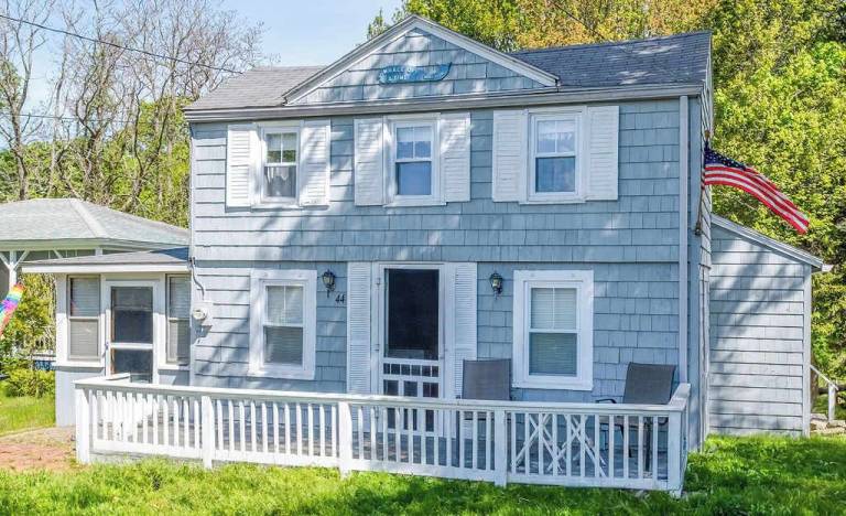 House  Peaks Island