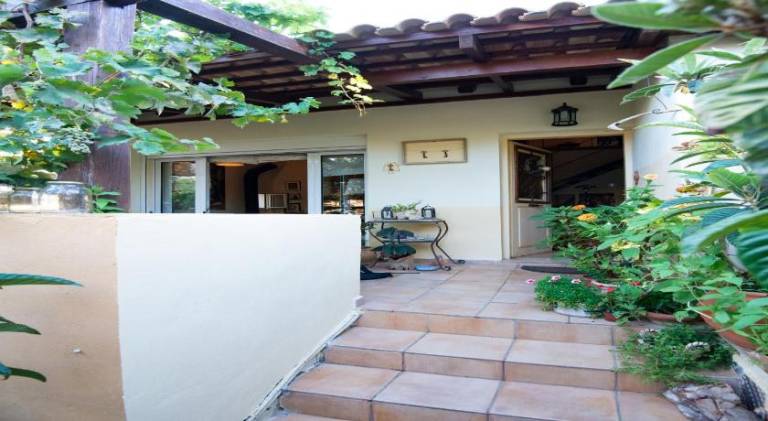 Holiday apartment with garden & terrace — photo 2