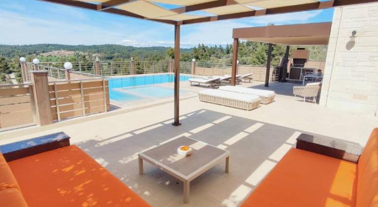 Aracelia villas with private pool — photo 2