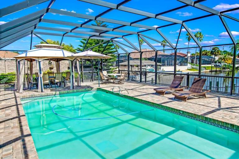 Child-friendly wonderful vacation home with grill & fast internet | Sea view | Pet-friendly in Palm Coast, FL