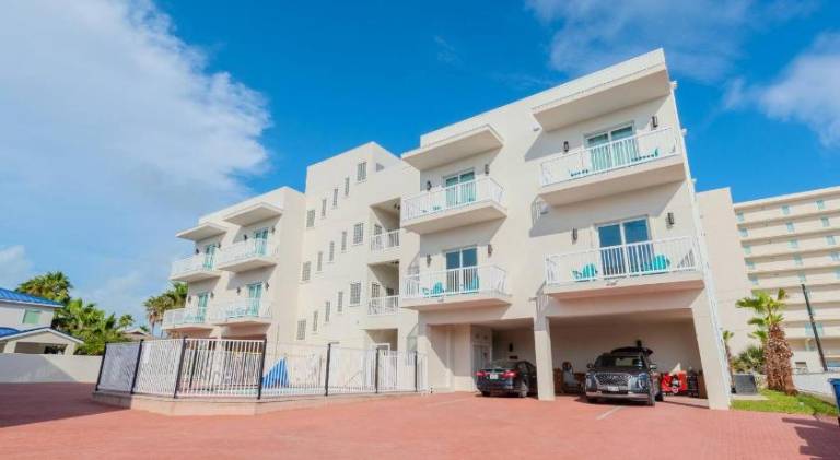Rental apartment with barbecue & private pool — photo 5