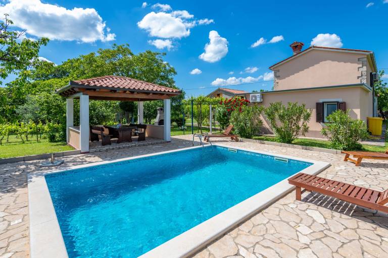 Villa  Brgod