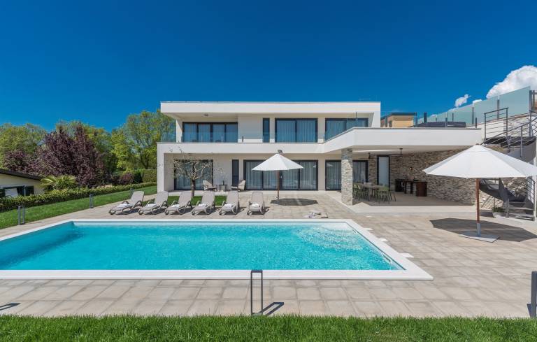 Fully equipped ample villa with sauna, terrace & private pool | Sea view | Pets allowed — photo 5