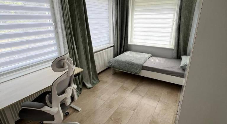 Holiday apartment with terrace & yard — photo 2