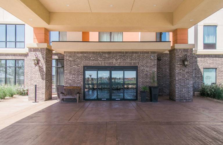 Hampton Inn & Suites Amarillo-East — photo 3
