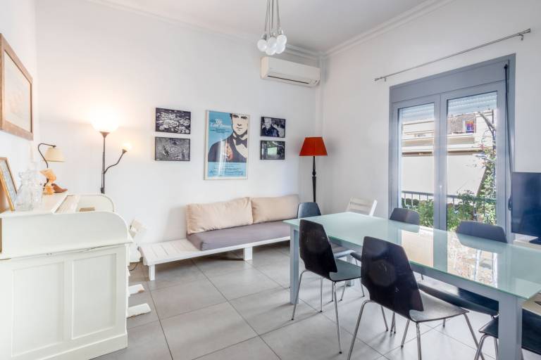 Fully equipped ample vacation home with patio & yard | Pets allowed in Athens