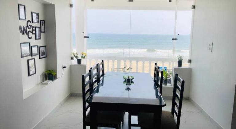 Vacation home with terrace | Water view | Perfect for remote work — photo 3