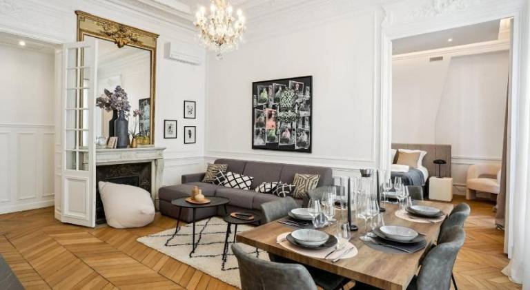 307-Suite Serbie - Superbe Appartement a Paris in Courbevoie
