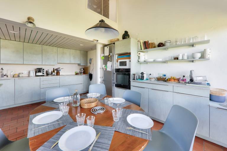 House with barbeque, terrace & garden — photo 4
