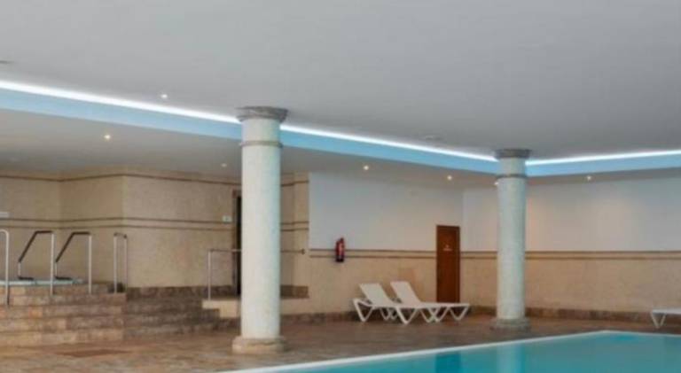 Ample holiday apartment with pool & jacuzzi | Beach nearby | Pets allowed — photo 2
