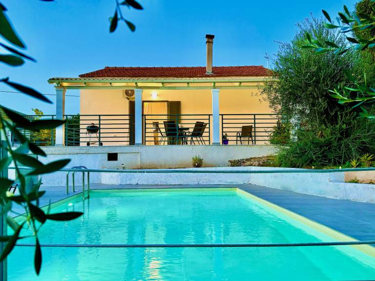 Villa Acharavi