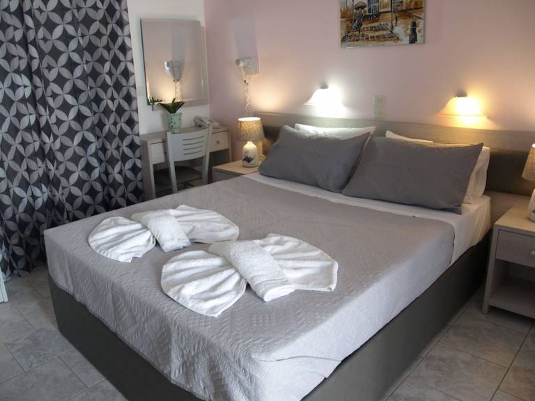Aparthotel Paros