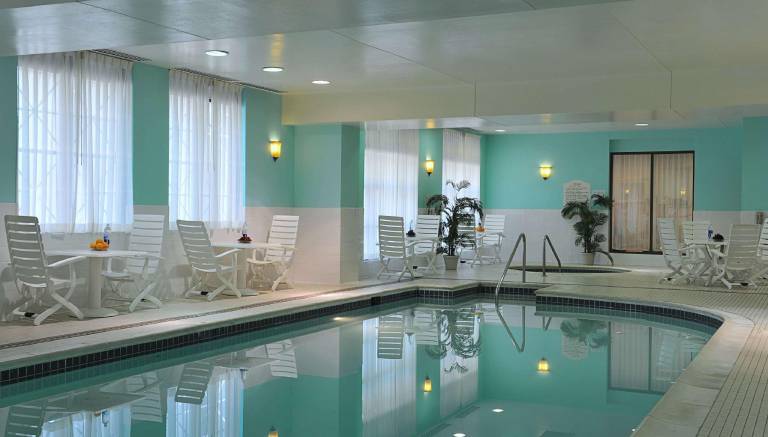 Hilton Garden Inn Virginia Beach Town Center — photo 4