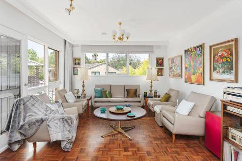House  Mount Waverley