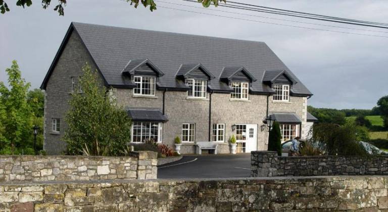 Michaeleen s Manor B&B