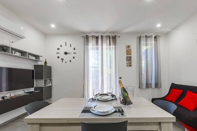 Apartment 'Casa Gioiosa' with Sea View, Wi-Fi and Air Conditioning — photo 2