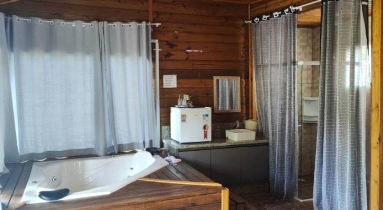 Wonderful vacation home with hot tub | Pets allowed — photo 4