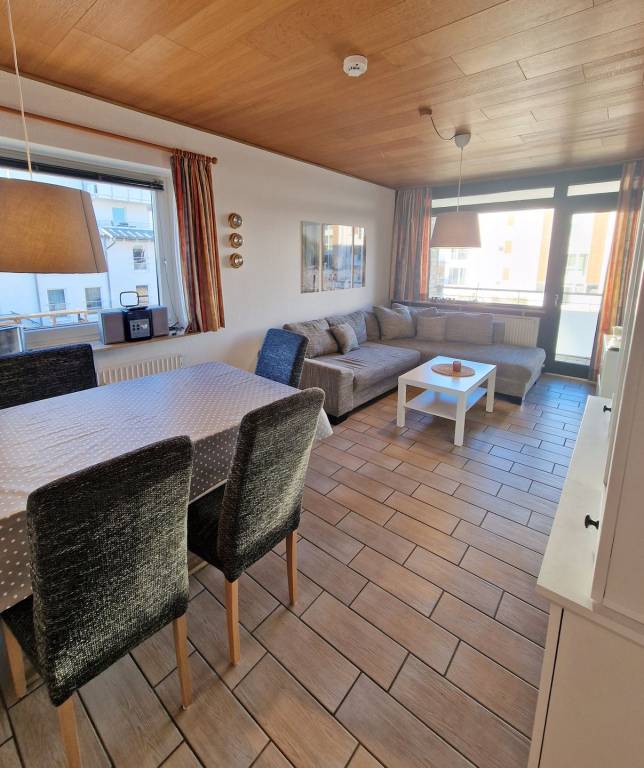 Diese geräumige und freundlich eingerichtete Wohnung der 1. Etage ist gut für eine 5-köpfige Familie geeignet. — photo 3