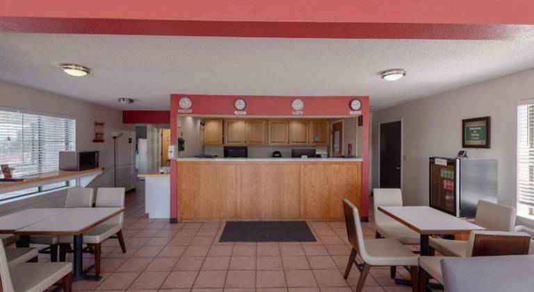 Econo Lodge Cortez near Mesa Verde — photo 4