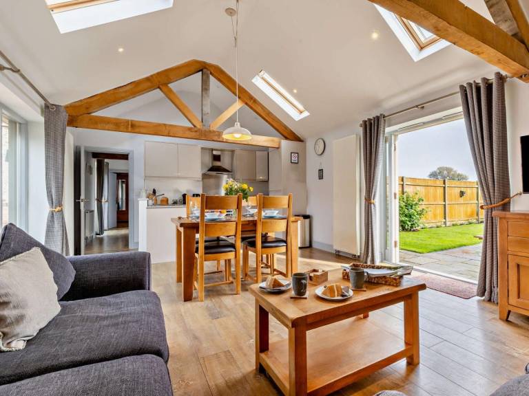 Fully equipped beautiful cottage with garden | Pet-friendly in Great Yarmouth