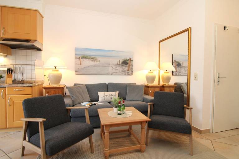 Haus Kühlung Fewo 3: strandnahe 2-Zimmer-Fewo mit geschützter Terrasse — photo 2