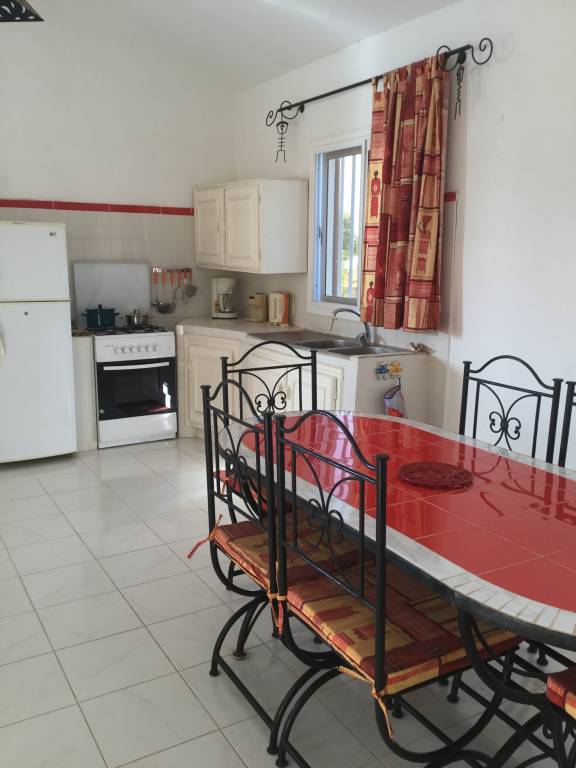 Bright apartment with sea view and garden in Ouoran, 100 m² — photo 2