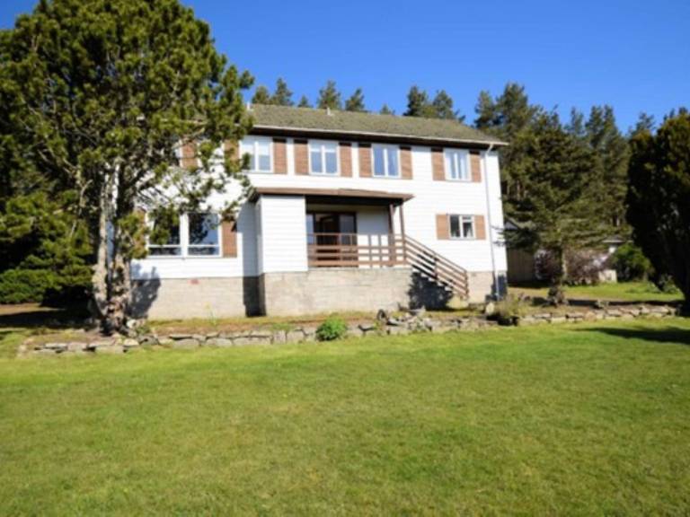 House Dulnain Bridge