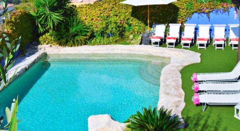 Villa with pool in Sitges